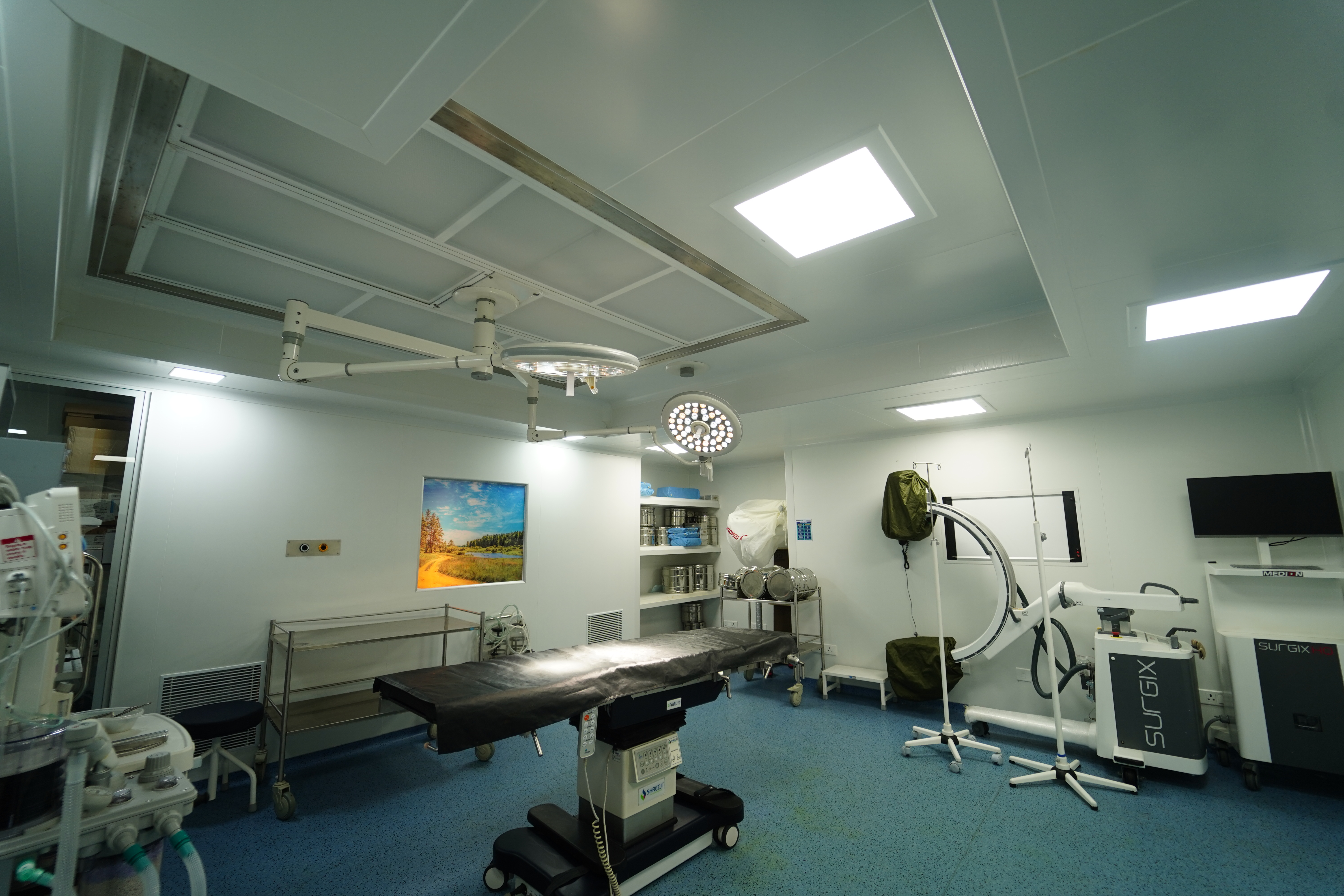 Dr. Raghav Suthar - Clinical Setting